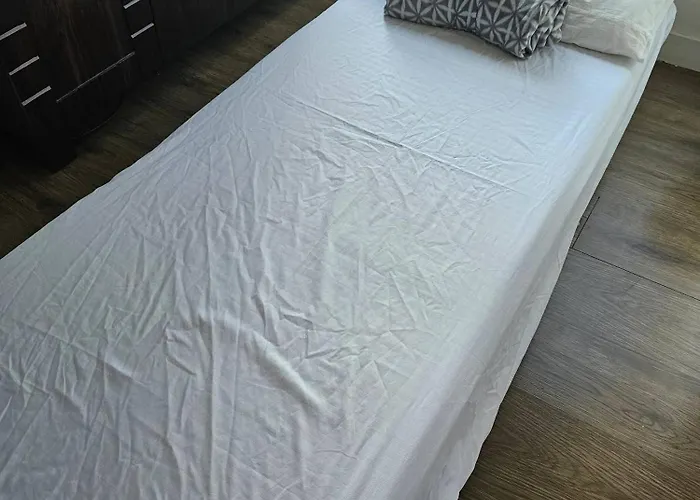 Apartamento Casa Rosa3 2br Loft In Bgc 5 People Manila