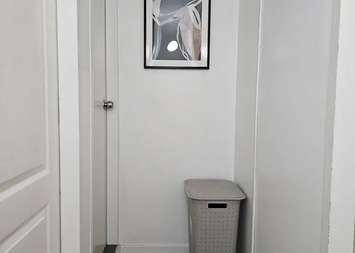 Casa Rosa3 2br Loft In Bgc 5 People