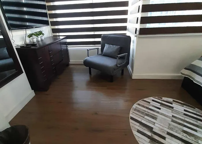 Casa Rosa3 2br Loft In Bgc 5 People